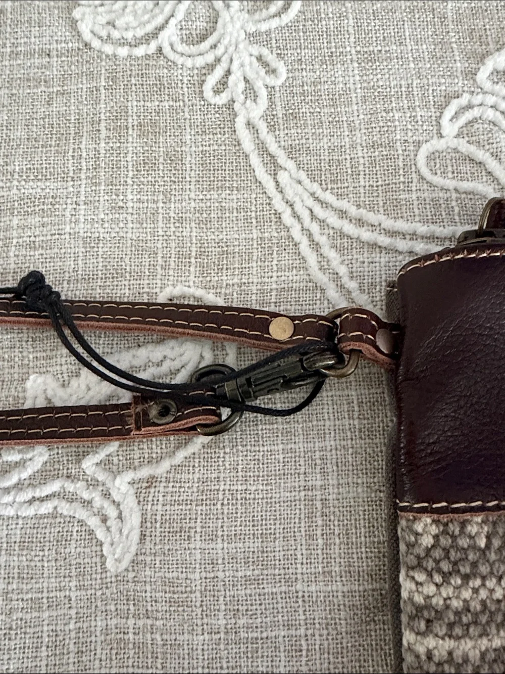 Myra NWOT Puzzled Pouch Wristlet Brown Leather & Beige fabric Wristlet Clutch